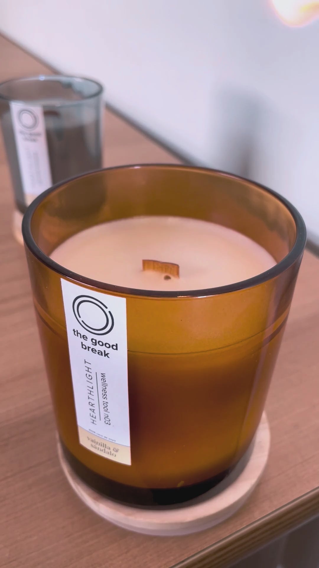 Vainilla y Sándalo - Vela Aromática de Soya - Mecha de Madera